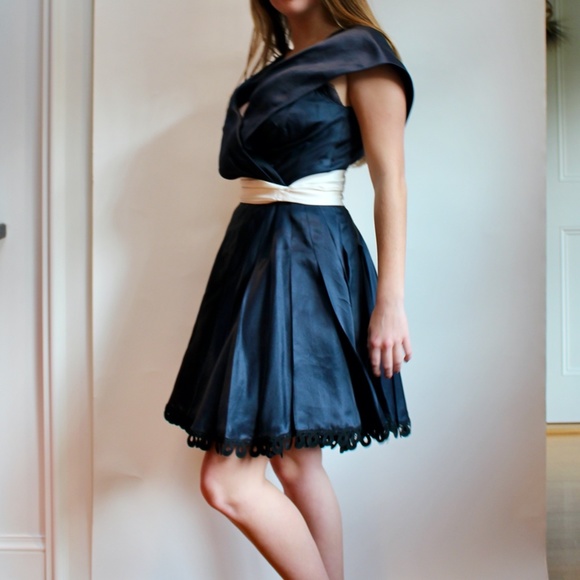 Vintage Collection Privée Dress - Picture 3 of 8